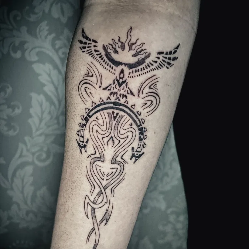 Tatuaje blackwork a línea fina en ESAP Madrid Tatuaje blackwork a línea fina en ESAP Madrid