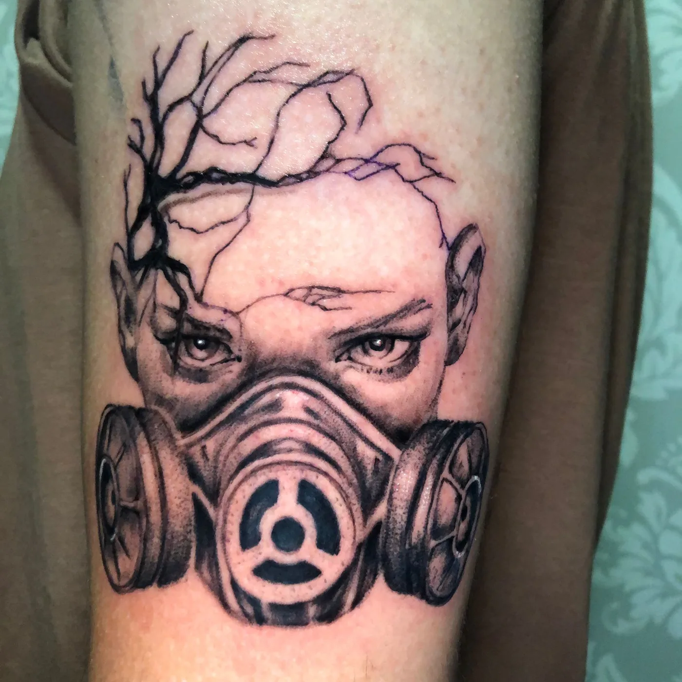 Tatuaje en el brazo, ESAP Madrid