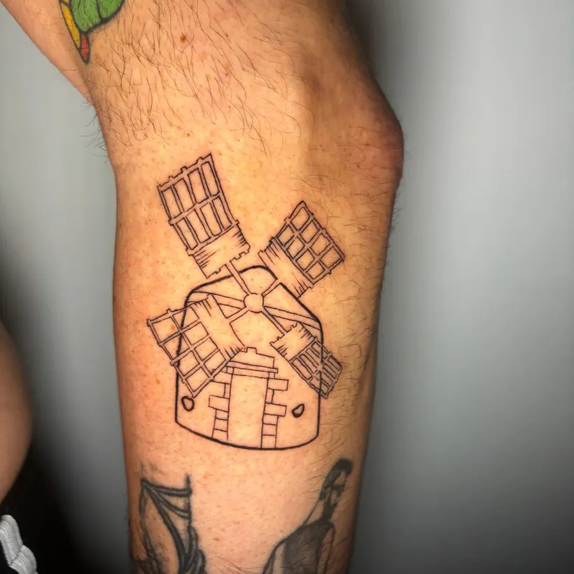 Tatuaje en el brazo hecho en ESAP Madrid Tatuaje en el brazo hecho en ESAP Madrid
