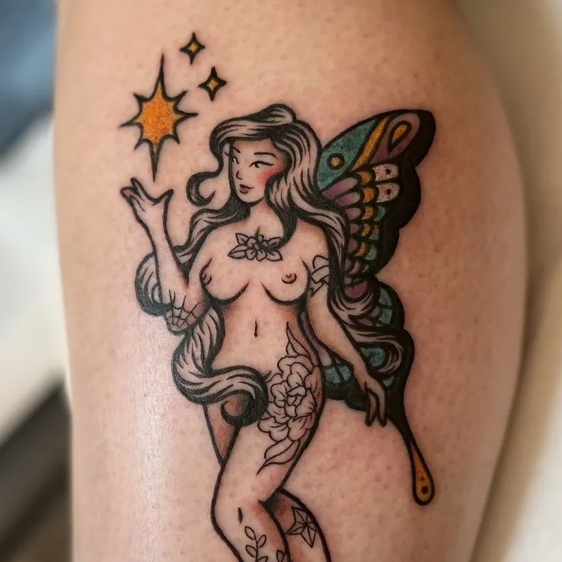 Tatuaje tradicional de un hada, por Paula en ESAP Madrid