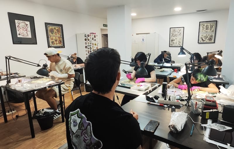 Instalaciones de ESAP nuestra Escuela para aprender a tatuar en Madrid